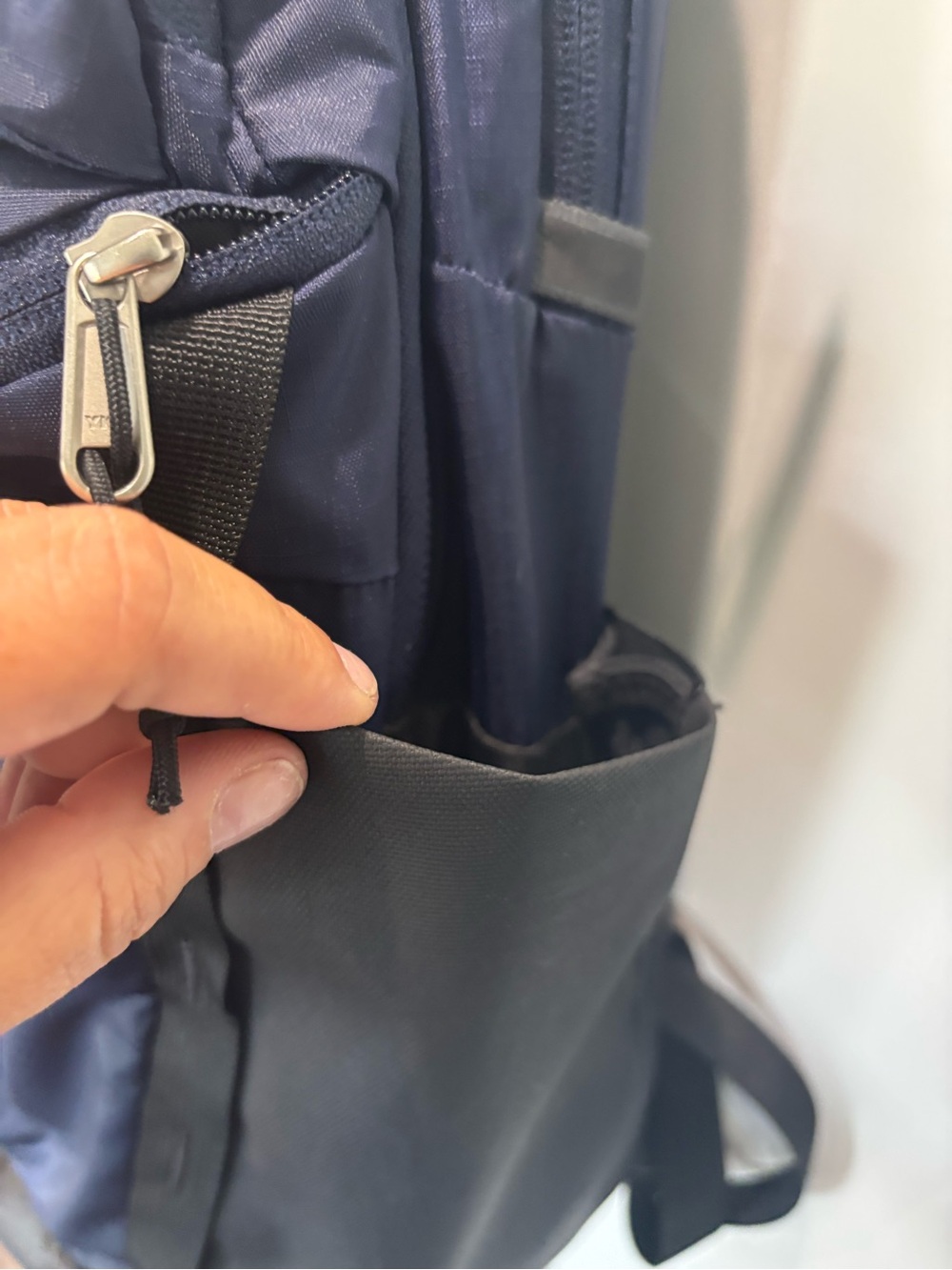 The North Face 31L Surge Backpack in Navy and Black - Picture 4 of 16